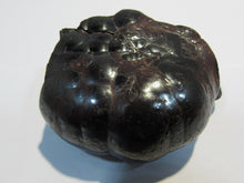 Laden Sie das Bild in den Galerie-Viewer, Hämatit roter Glaskopf Blutstein Knolle 6cm Egremont Cumberland, England