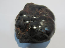 Laden Sie das Bild in den Galerie-Viewer, Hämatit roter Glaskopf Blutstein Knolle 6cm Egremont Cumberland, England