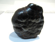 Laden Sie das Bild in den Galerie-Viewer, Hämatit roter Glaskopf Blutstein Knolle 6cm Egremont Cumberland, England