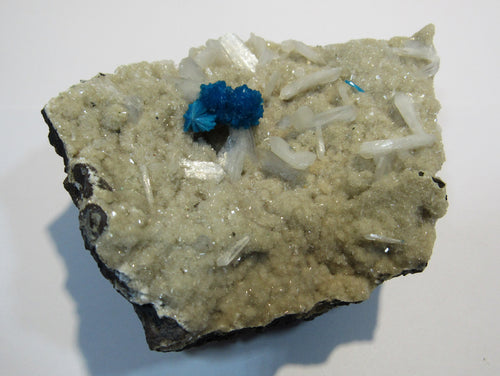 Chavansit xx blau auf Desmin und Heulandit 9cm Jalgaon Prov. Maharashtra, Indien