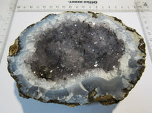 Laden Sie das Bild in den Galerie-Viewer, Amethyst fein violett Achat Druse Calcit xx halbe Geode 12cm 0,5Kg Chihuahua, Mexiko