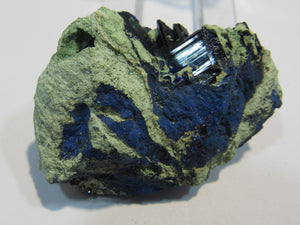 Azurit feine Kristallstufe 5,5cm Mergel Matrix Tsuneb Mine, Namibia