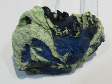 Laden Sie das Bild in den Galerie-Viewer, Azurit feine Kristallstufe 5,5cm Mergel Matrix Tsuneb Mine, Namibia