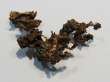 Laden Sie das Bild in den Galerie-Viewer, Kupfer gediegen spratziger Nugget Kingston-Mine 5cm Michigan, USA