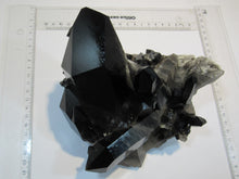 Laden Sie das Bild in den Galerie-Viewer, Rauchquarz Morion Bergkristall 1A Großstufe XL 16cm 1,65Kg Arkansas, USA