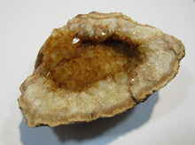 Laden Sie das Bild in den Galerie-Viewer, Amethyst gebrannt Citrin Goldtopas Bergkristall Stufe 10cm 512g Minas Gerais, Brasilien