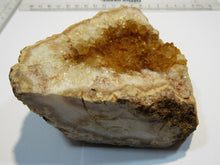 Laden Sie das Bild in den Galerie-Viewer, Amethyst gebrannt Citrin Goldtopas Bergkristall Stufe 10cm 512g Minas Gerais, Brasilien