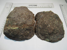 Laden Sie das Bild in den Galerie-Viewer, Achat große Geode geteilt poliert 2,2Kg 14cm Lomnitz Popelka, Tschechien