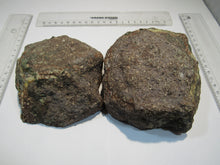 Laden Sie das Bild in den Galerie-Viewer, Achat große Geode geteilt poliert 2,2Kg 14cm Lomnitz Popelka, Tschechien