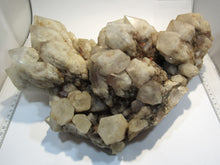 Laden Sie das Bild in den Galerie-Viewer, Bergkristall XL große Stufe Artischocken Rauchquarz 34cm 8,1Kg Antanarivo, Madagaskar