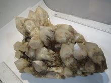 Laden Sie das Bild in den Galerie-Viewer, Bergkristall XL große Stufe Artischocken Rauchquarz 34cm 8,1Kg Antanarivo, Madagaskar