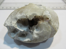 Laden Sie das Bild in den Galerie-Viewer, Bergkristall Druse Geode Chalcedon Achat Quarz 8cm Idar Oberstein, Deutschland