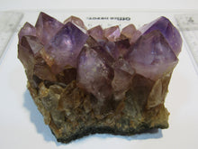 Laden Sie das Bild in den Galerie-Viewer, Amethyst feines Drusenstück tief violett 10cm Artigas Mine, Uruguay