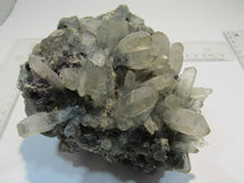 Laden Sie das Bild in den Galerie-Viewer, Bergkristall Quarz auf Fluorit xx auf Matrix 13cm 0,95Kg Erongo, Namibia