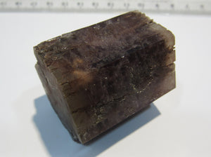 Aragonit violetter Einkristall hexagonal Schwimmer Camporrobles Valencia , Spanien