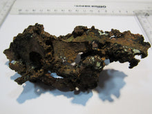 Laden Sie das Bild in den Galerie-Viewer, Kupfer gediegen spratziger Nugget 232g 12cm Caledonia-Mine Michigan, USA