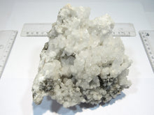 Laden Sie das Bild in den Galerie-Viewer, Aragonit top Kristallstufe sog. Eisenblüte 12x12cm Erzberg Steiermark, Österreich