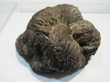 Laden Sie das Bild in den Galerie-Viewer, Markasit Limonit Kristall halbe Knolle 980g top Epernay Marne Reims, Frankreich