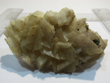 Laden Sie das Bild in den Galerie-Viewer, Calcit Baryt Kupferkies Handstufe Grube Clara 11cm 225g Wolfach, Deutschland