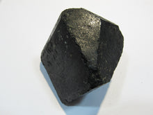 Laden Sie das Bild in den Galerie-Viewer, Turmalin schwarzer Schörl Kristall Spitze 6cm Alto Ligonha Zambesia, Mosambik