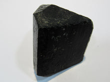 Laden Sie das Bild in den Galerie-Viewer, Turmalin schwarzer Schörl Kristall Spitze 6cm Alto Ligonha Zambesia, Mosambik