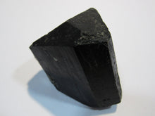 Laden Sie das Bild in den Galerie-Viewer, Turmalin schwarzer Schörl Kristall Spitze 6cm Alto Ligonha Zambesia, Mosambik