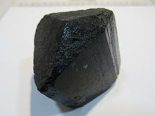 Laden Sie das Bild in den Galerie-Viewer, Turmalin schwarzer Schörl Kristall Spitze 6cm Alto Ligonha Zambesia, Mosambik