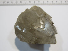 Laden Sie das Bild in den Galerie-Viewer, Rauchquarz Artischocken Quarz Kristall Spitze 7cm Usingen Taunus, Deutschland