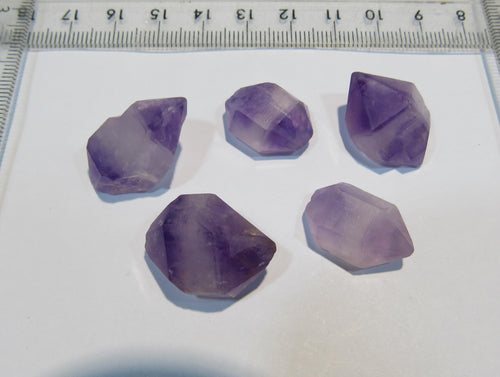 Amethyst 5Stk. Doppelender 2-2,5cm dezent violett Balkash, Kasachstan