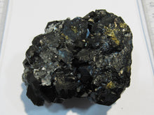 Laden Sie das Bild in den Galerie-Viewer, Zinkblende Glanz Sphalerit Quarz Pyrit top Kristallstufe 6cm Trepca, Kosovo