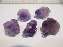 Laden Sie das Bild in den Galerie-Viewer, Amethyst 5Stk. Stüfchen mit Doppelender 3-4cm dezent violett Balkash, Kasachstan