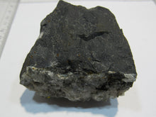 Laden Sie das Bild in den Galerie-Viewer, Calcit Kanonenspat Stufe Chalkopyrit xx  7,5cm Herdringen Sauerland, Deutschland