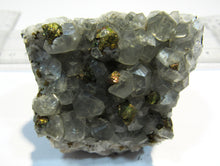 Laden Sie das Bild in den Galerie-Viewer, Calcit Kanonenspat Stufe Chalkopyrit xx  7,5cm Herdringen Sauerland, Deutschland