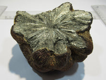 Laden Sie das Bild in den Galerie-Viewer, Markasit Limonit Kristall halbe Knolle 1100g top Epernay Marne Reims, Frankreich