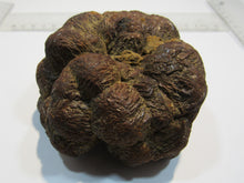 Laden Sie das Bild in den Galerie-Viewer, Markasit Limonit Kristall halbe Knolle 1100g top Epernay Marne Reims, Frankreich