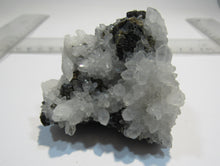 Laden Sie das Bild in den Galerie-Viewer, Bergkristall auf Zinkblende Sphalerit Pyrit 7cm Stary Trg Mine Trepca, Kosovo