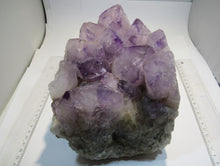 Laden Sie das Bild in den Galerie-Viewer, Amethyst XL feine Großstufe Museumsstück 21x16x15cm 6,3Kg Auahi Mine, Bolivien
