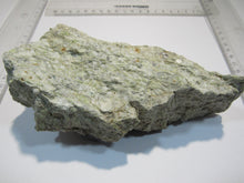 Laden Sie das Bild in den Galerie-Viewer, Rauchquarz Doppelender auf Granit 15cm 675g Riental Uri, Schweiz
