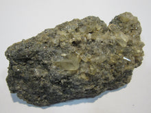 Laden Sie das Bild in den Galerie-Viewer, Topas und Quarz 10cm Schneckenstein Tannenbergsthal, Sachsen, Deutschland