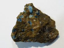 Laden Sie das Bild in den Galerie-Viewer, Hauyn Hauüyn 4cm Kristalle blau Rarität Mendig Eifel Rheinland Pfalz, Deutschland