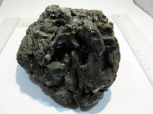 Laden Sie das Bild in den Galerie-Viewer, Hämatit Magnetit Kristall Großstufe 15cm 2,9Kg magnetisierbar Rio Marina Elba, Italien