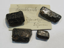 Laden Sie das Bild in den Galerie-Viewer, Hornblende Doppelender Kristalle 15-27mm 26g Ranstadt Vogelsberg, Deutschland