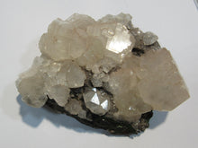 Laden Sie das Bild in den Galerie-Viewer, Calcit auf Malachit +Matrix 10cm 400g Oejikoto Mine Tsuneb, Namibia