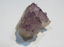 Laden Sie das Bild in den Galerie-Viewer, Fluorit Würfel Quader feine Kristall Stufe violett 4cm Durango, Mexiko