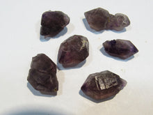 Laden Sie das Bild in den Galerie-Viewer, Amethyst 6Stk. Doppelender 15-25mm violett Tibet Himalaya, China