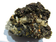 Laden Sie das Bild in den Galerie-Viewer, Zinkblende braune Kristall Matrix mit Kupferkies Quarz 5,5cm Baia Mare, Rumänien