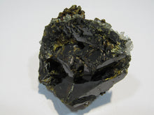 Laden Sie das Bild in den Galerie-Viewer, Zinkblende braune Kristall Matrix mit Kupferkies Quarz 5,5cm Baia Mare, Rumänien