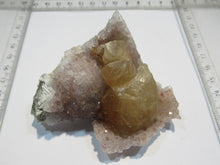 Laden Sie das Bild in den Galerie-Viewer, Amethyst Eisenkiesel Druse mit Honigcalcit 8cm Stbr Juchem Idar Oberstein, Deutschland