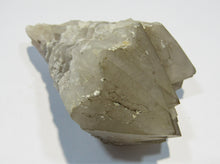 Laden Sie das Bild in den Galerie-Viewer, Rauchquarz Quarz Kristallspitzen 9cm 185g Usingen Taunus, Deutschland