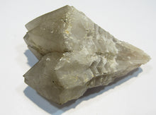 Laden Sie das Bild in den Galerie-Viewer, Rauchquarz Quarz Kristallspitzen 9cm 185g Usingen Taunus, Deutschland